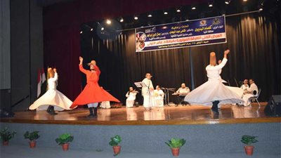 عرض فني لفرقة المولوية ضمن فعاليات لجنة تنمية جنوب الوادي بالمنيا (صور)