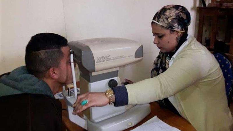 عنيك في عنينا تكشف