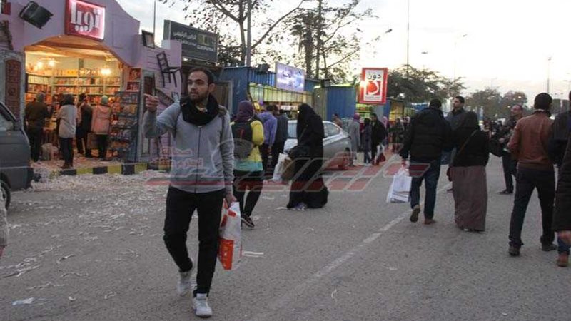 بالصور.. إقبال كبير