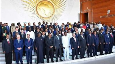 الرئيس السيسي يشارك بالجلسة الافتتاحية لقمة الاتحاد الإفريقي.. (صور)
