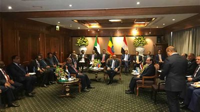 بالفيديو| الرئيس السيسي: لا مشكلات بين مصر والسودان وإثيوبيا .. أطمئن الشعوب نحن دولة واحدة