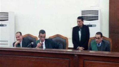 قاضي أحداث العدوة يعنف دفاع المتهمين لطلبهم تأجيل الجلسة