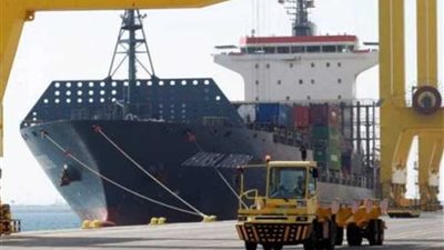 وصول 13 ألفا و500 طن بوتاجاز إلى ميناء الزيتيات