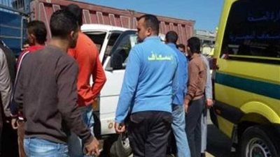 الصحة: وفاة مواطن وإصابة 17 في تصادم سيارتين بطريق القاهرة- الإسكندرية الصحراوي