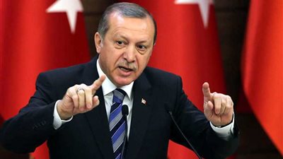 مطالبات بحملة إلكترونية ضد 