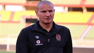 دقيقة حدادًا قبل مواجهة الأهلي والإسماعيلي على روح شقيق سليمان