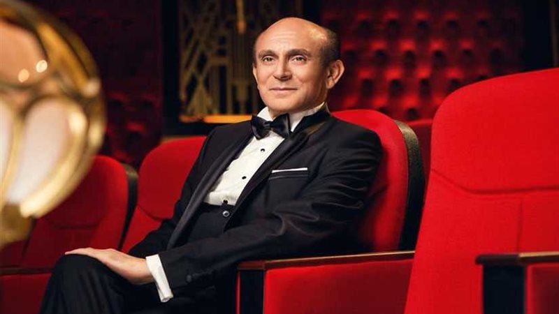 محمد صبحى يفوز بجائزة