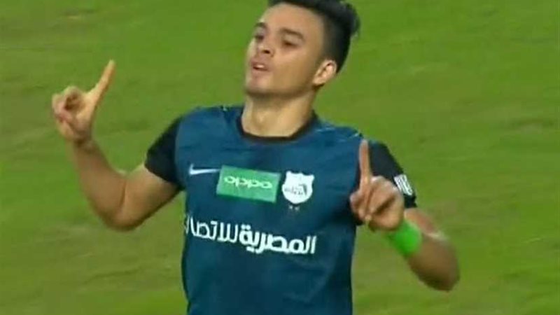 صلاح محسن يؤكد انتقاله