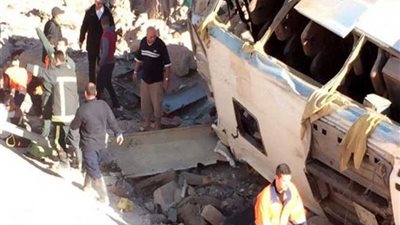 الصحة: إصابة 29 مواطنًا في حادث انقلاب أتوبيس بمطروح