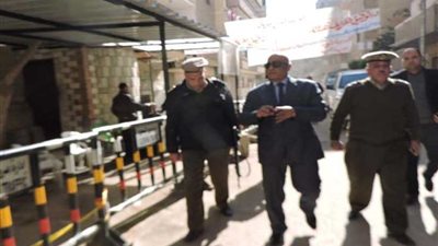 مدير أمن البحيرة يتفقد مركز شرطة دمنهور والخدمات الأمنية