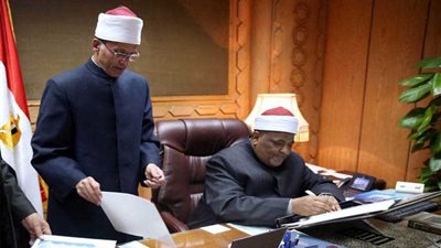 وكيل الأزهر يعتمد نتيجة الفصل الدراسي الأول للشهادتين الابتدائية والإعدادية