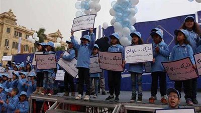 (خليك زى آدم ومترميش حاجة علي الأرض) حملة لنظافة شوارع القاهرة