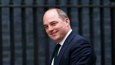 بريطانيا تلزم الأثرياء الأجانب المشتبه بهم بالكشف عن مصادر ثرواتهم