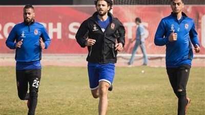 رباعي الأهلي يكتفي بالتأهيل في تدريبات التتش