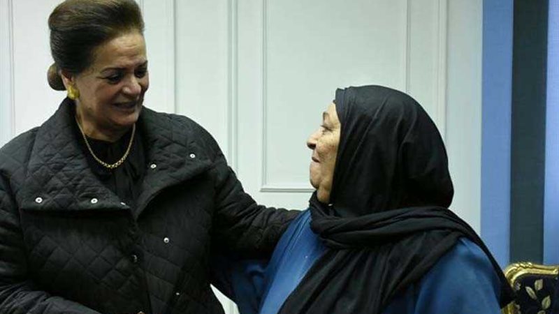 محافظ البحيرة تهدى