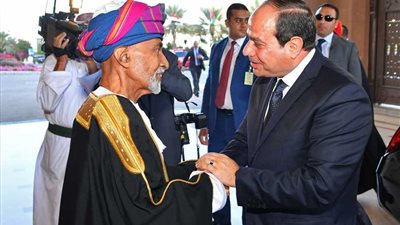 تفاصيل المباحثات بين الرئيس السيسي والسلطان قابوس في 