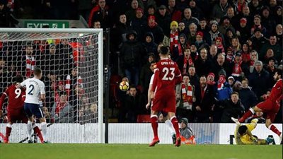 توتنهام يتعادل بصعوبة أمام ليفربول.. وصلاح يُسجل هدفه الـ21 في البريميرليج