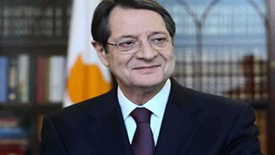 الرئيس القبرصي يفوز بولاية ثانية