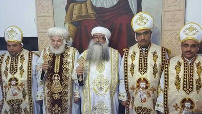 سيامة ٣ كهنة لإيبارشية دشنا