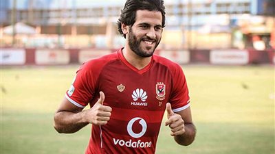 اخصائي التأهيل يقود مران ثنائي الأهلي في الجيم