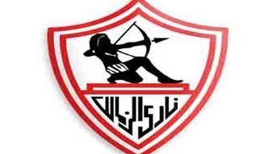 جلسة بين اللاعبين والمدير الفني قبل المران الصباحي