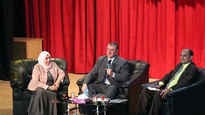 محافظ كفر الشيخ يدعو المرأة للمشاركة في الانتخابات الرئاسية