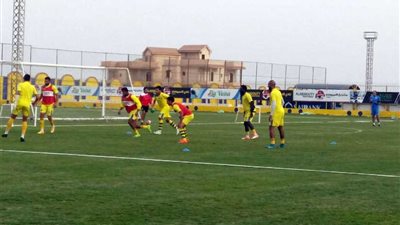 الأسيوطي يؤدي تدريبه الجماعي استعدادا لمباراة النصر في الدوري الممتاز