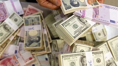 تعرف على أسعار العملات العربية والأجنبية أمام الجنيه.. اليوم