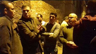 بالصور.. إخلاء العقار المنهار بكفر الدوار