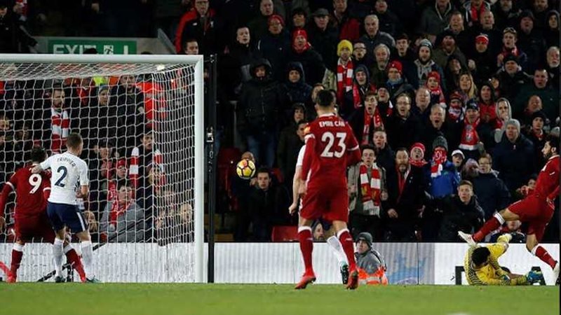 توتنهام يتعادل بصعوبة