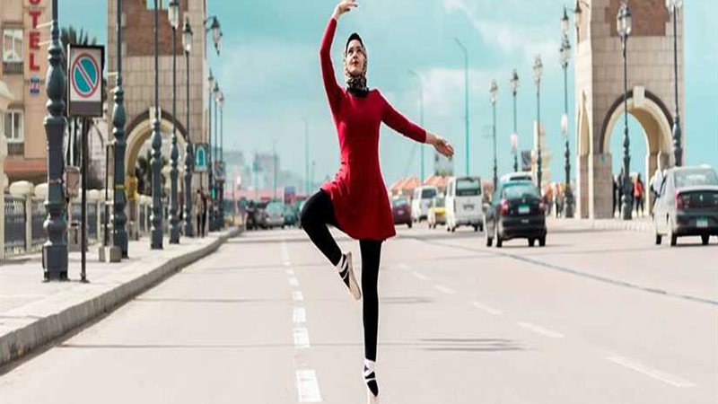 بالصور.. باليرينا