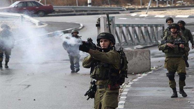 إصابة 10 فلسطينيين