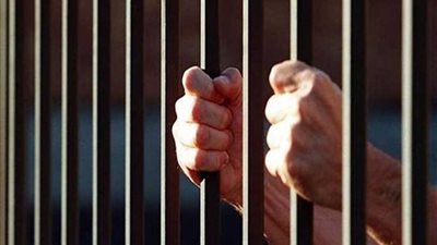 إحالة عامل للجنايات بتهمة قتل عشيق زوجته بكرداسة