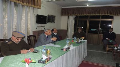 مدير أمن المنيا يطالب ضباط المرور بتكثيف الحملات للحد من الحوادث