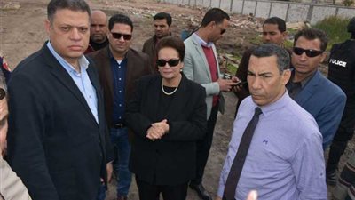 محافظ البحيرة تفاجئ كفر الدوار (صور)