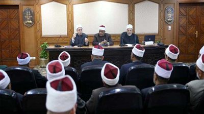 وكيل الأزهر يحث مديري الوعظ على تبني خطاب يدعم التنمية