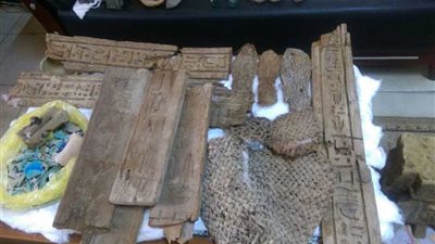 ضبط 485 قطعة أثرية بحوزة 9 أشخاص فى بنى سويف