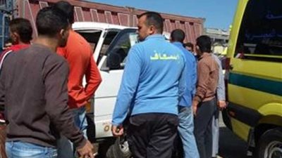 إصابة 7 في انقلاب سيارة على الصحراوي الشرقي