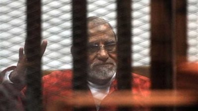 غدا.. إعادة محاكمة بديع و13 آخرين بـ