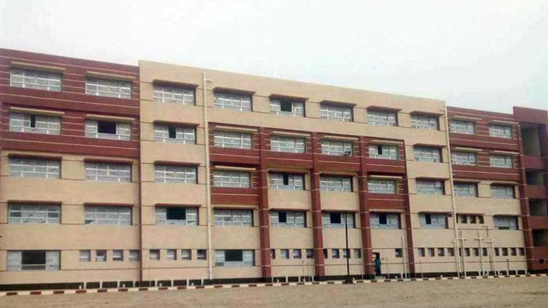 الانتهاء من مدرسة