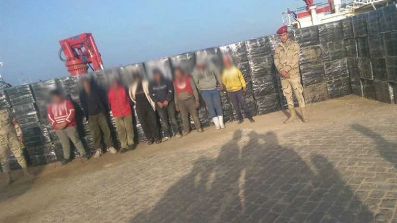 القوات البحرية تنقذ