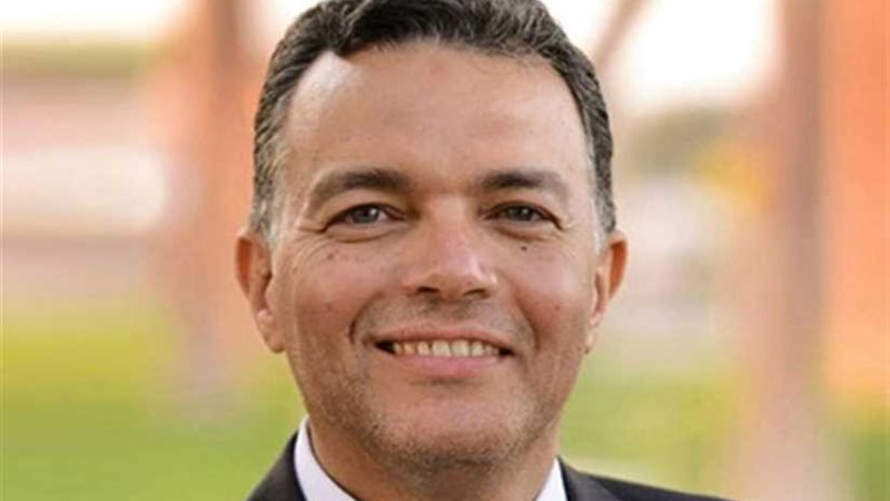 وزير النقل يلتقي