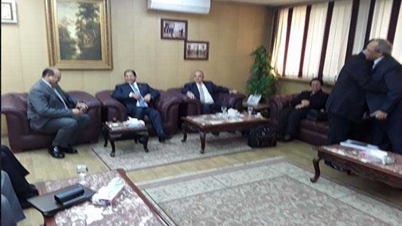 بدء الاجتماع المغلق