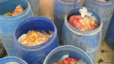 ضبط 12 ألف كيلو مخللات وملح غير صالح بقطور