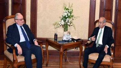 السفير الايطالي في لقاء برئيس الوزراء: ندعم مصر في حربها ضد الإرهاب