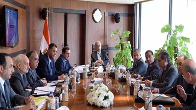 مجلس الوزراء يبحث عددًا من الملفات السياسية والأمنية