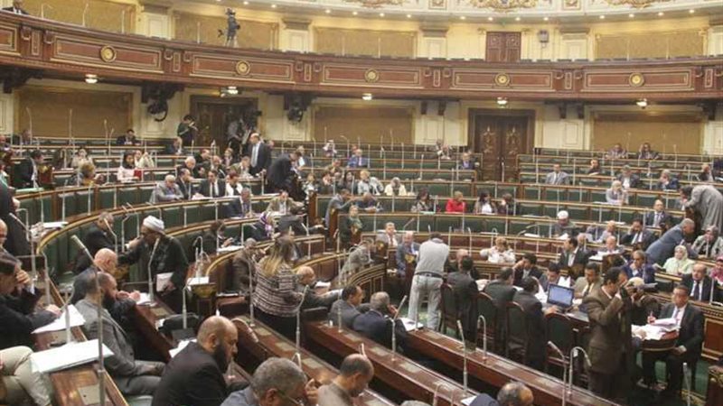 نواب يدعمون قانون