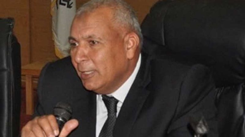 توزيع 200 فدان بمركز