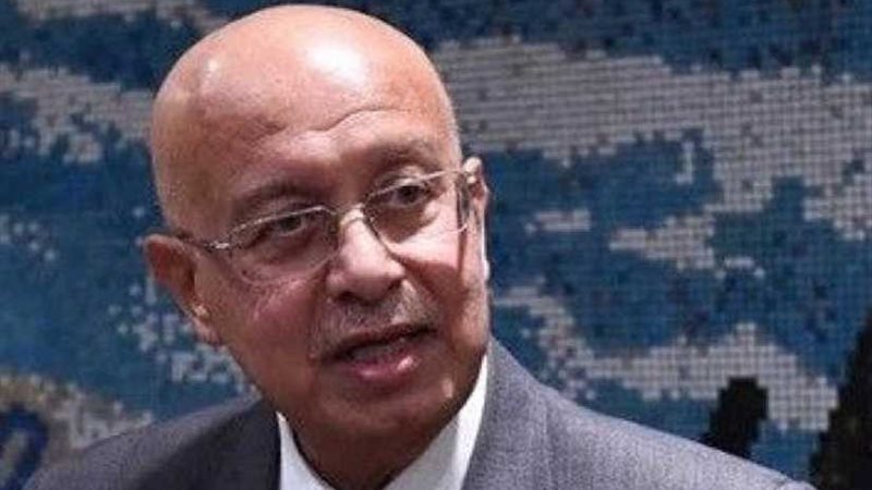 رئيس الوزراء يستعرض