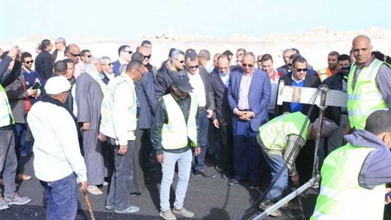 وزير النقل يتفقد